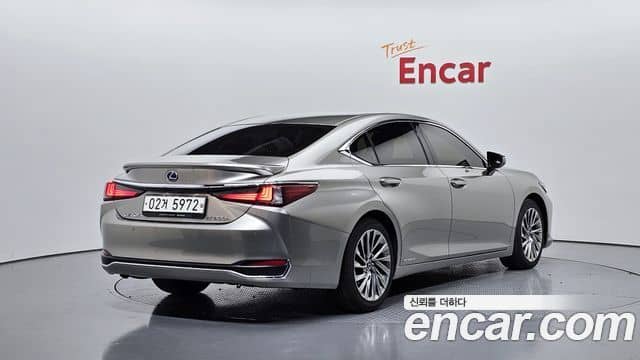 Lexus ES300h, 2018