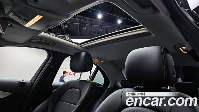 Mercedes-Benz C-Class, 2020