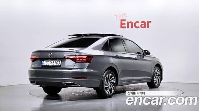 Volkswagen Jetta, 2021