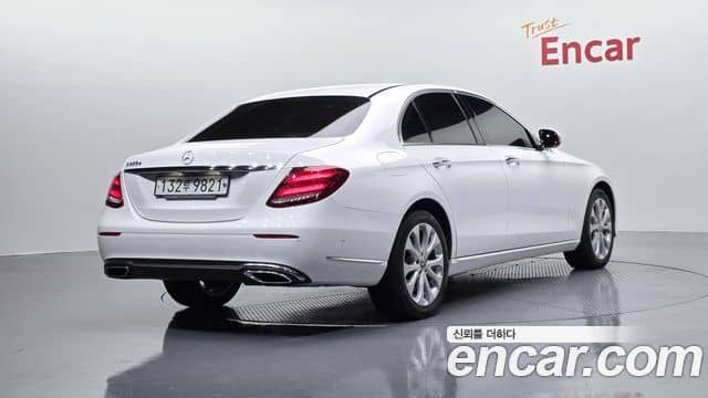 Mercedes-Benz E-Class, 2019