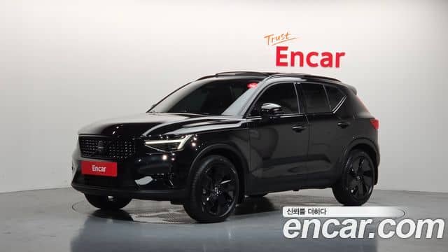 Volvo XC40, 2025