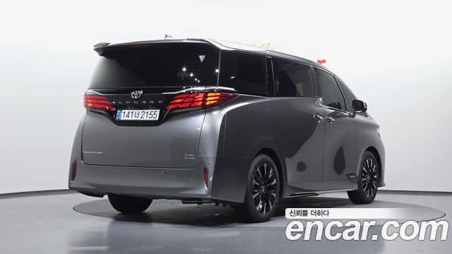 Toyota Alphard, 2025