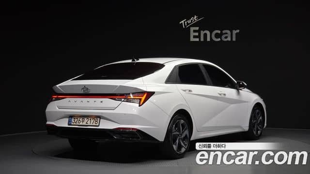 Hyundai The New Avante Hybrid, 2021