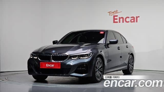 BMW 3 Series, 2022