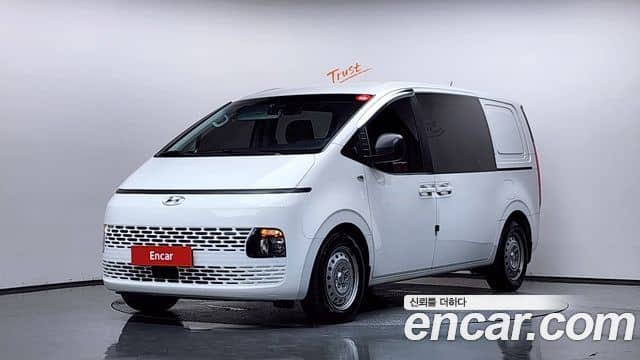 Hyundai Staria, 2022