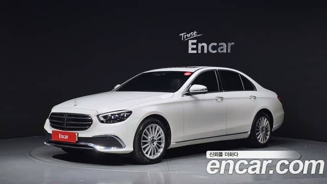 Mercedes-Benz E-Class, 2022