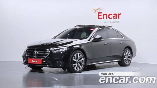 Mercedes-Benz E-Class, 2024
