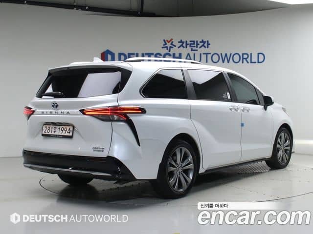 Toyota Sienna, 2024