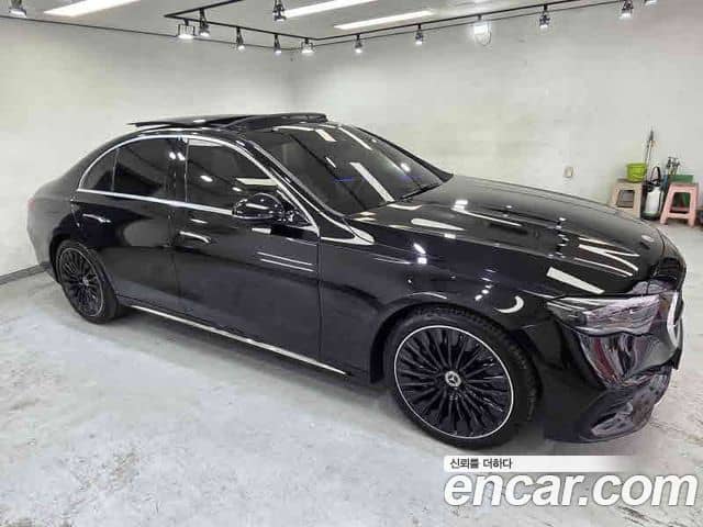 Mercedes-Benz E-Class, 2025