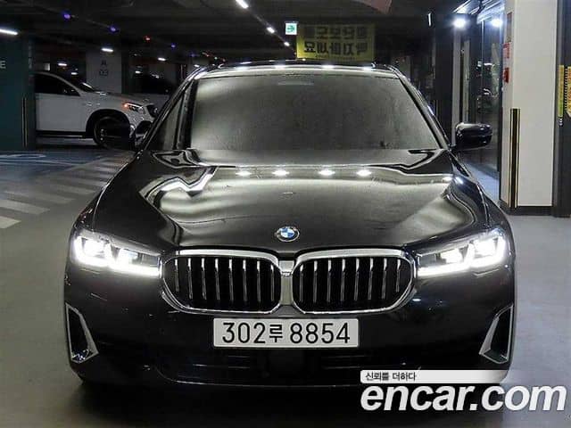BMW 5 Series, 2022