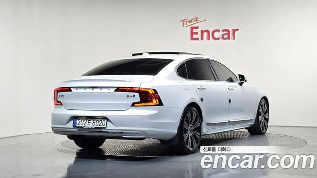 Volvo S90, 2023