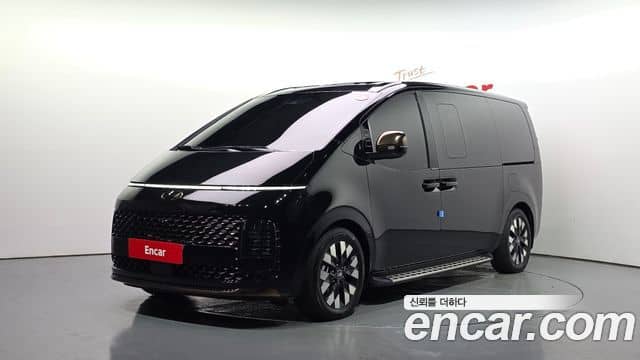 Hyundai Staria, 2025