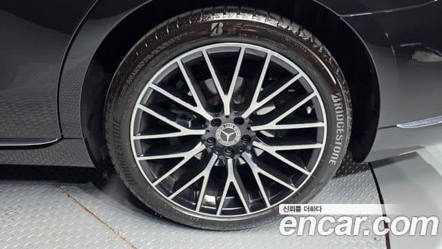 Mercedes-Benz S-Class, 2025