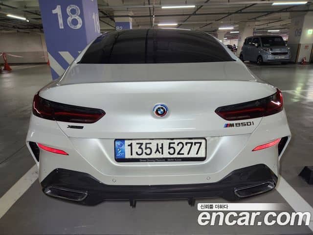 BMW 8 Series, 2022