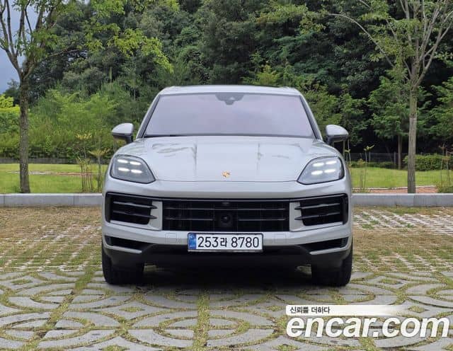 Porsche Cayenne, 2024
