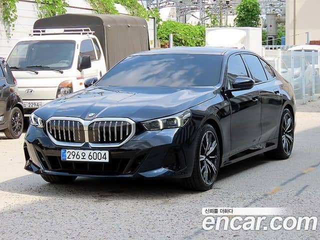 BMW 5 Series, 2025