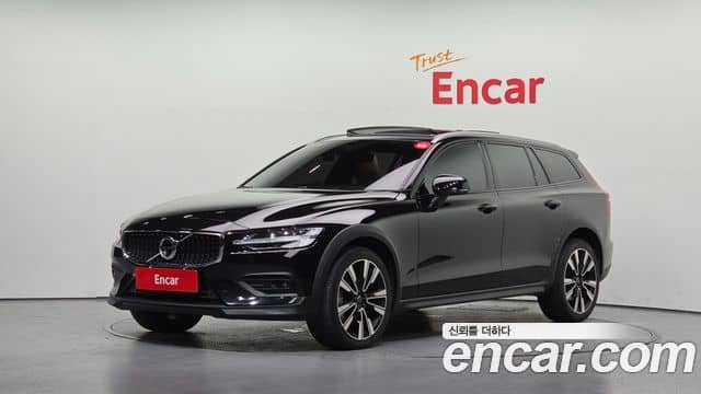 Volvo V60 Cross Country, 2021