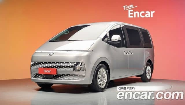 Hyundai Staria, 2023