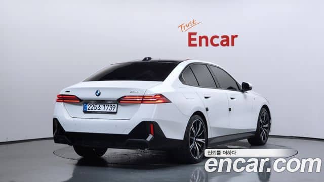 BMW 5 Series, 2025