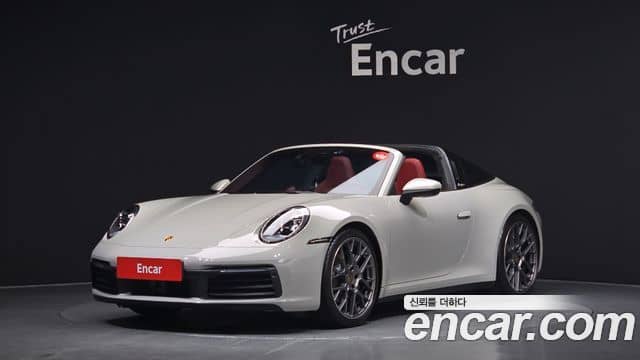 Porsche 911, 2024