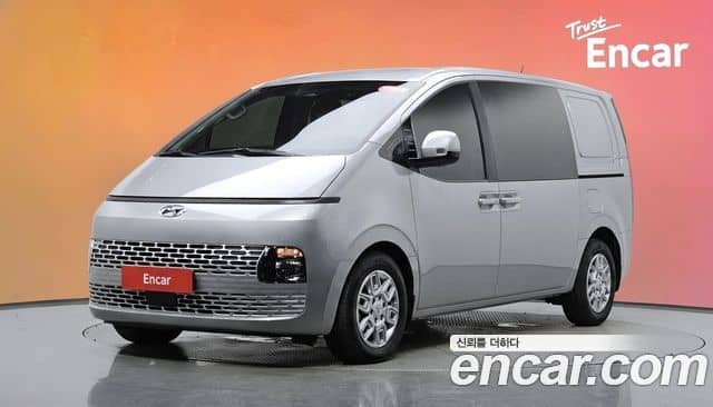 Hyundai Staria, 2022