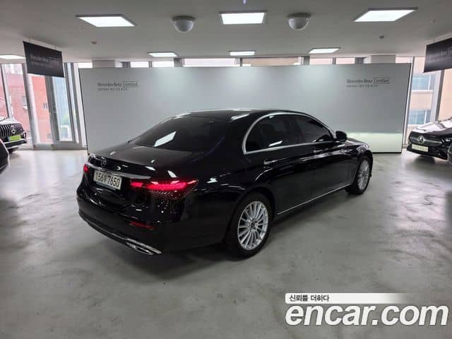 Mercedes-Benz E-Class, 2023