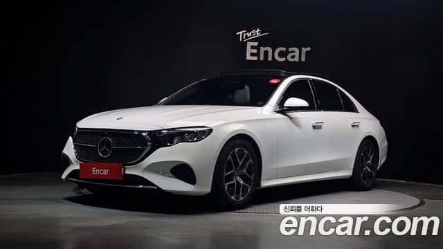 Mercedes-Benz E-Class, 2024