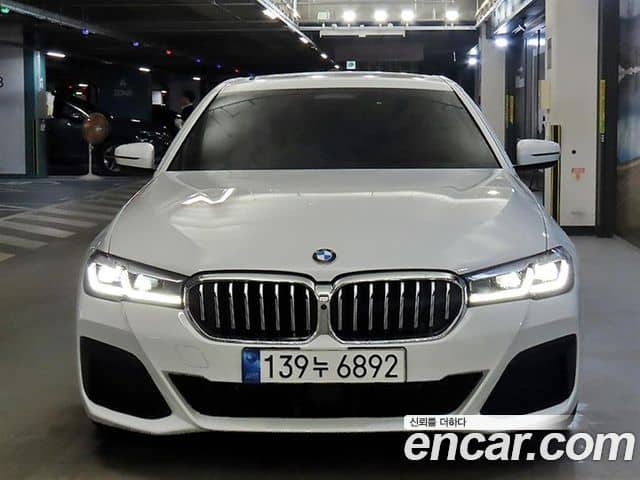 BMW 5 Series, 2021