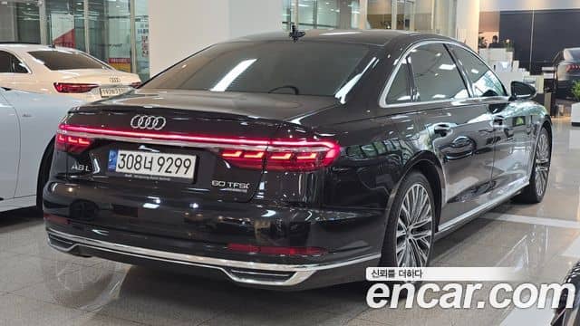 Audi A8, 2021