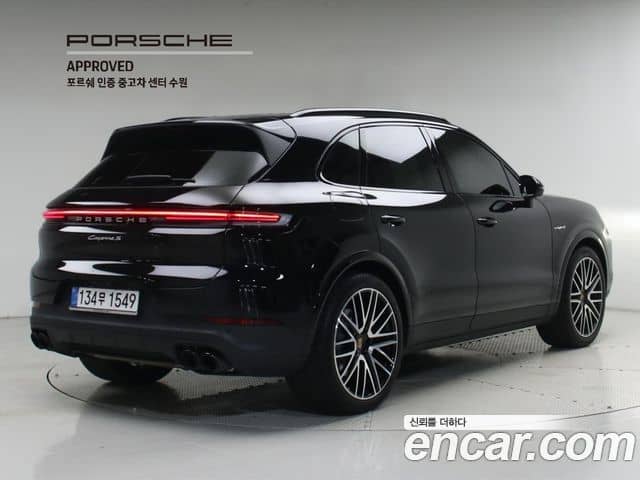 Porsche Cayenne, 2025