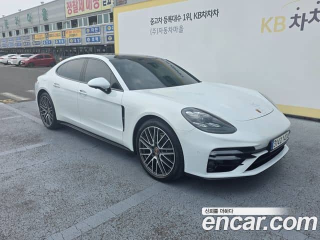 Porsche Panamera, 2021