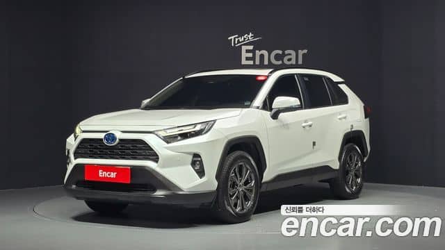 Toyota RAV4, 2024