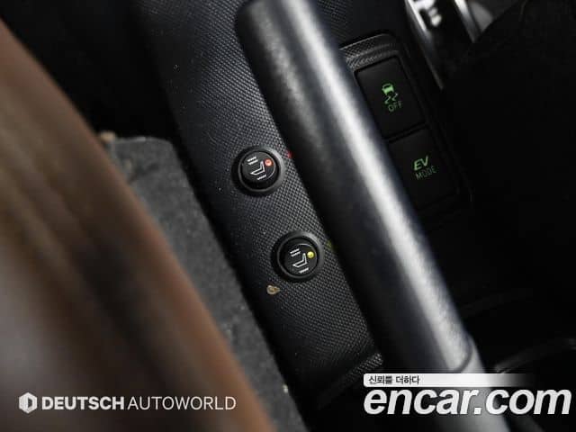 Toyota Prius C, 2020
