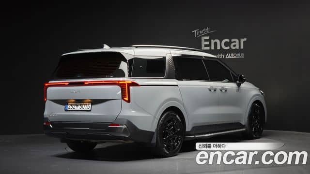 Kia Carnival, 2024