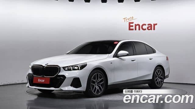 BMW 5 Series, 2024