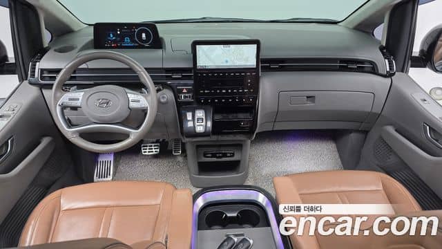 Hyundai Staria, 2022