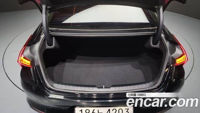 Kia K8, 2022