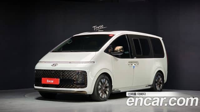 Hyundai Staria, 2023