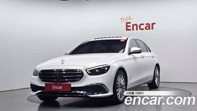 Mercedes-Benz E-Class, 2022