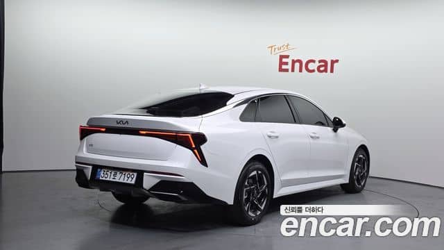 Kia K5, 2025
