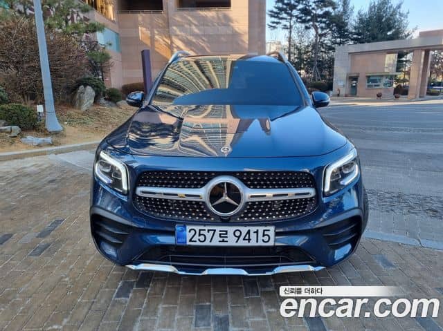 Mercedes-Benz GLB-Class, 2023