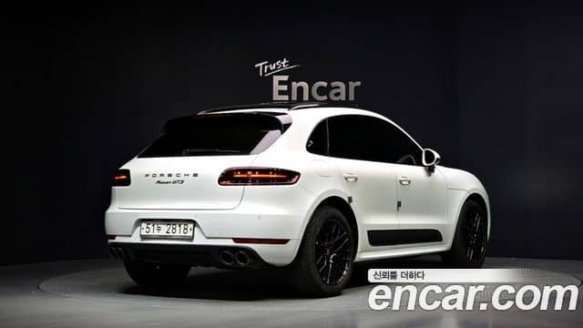 Porsche Macan, 2018