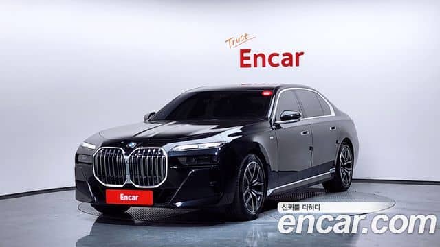 BMW 7 Series, 2023