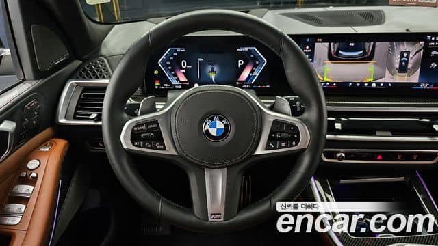 BMW X7, 2025
