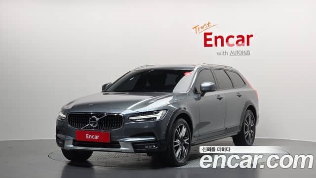 Volvo V90 Cross Country, 2019