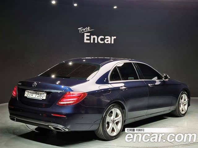 Mercedes-Benz E-Class, 2018