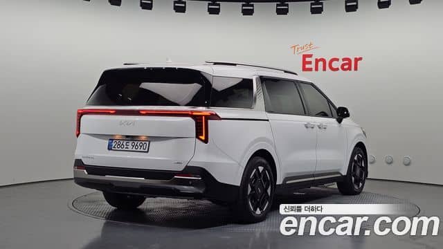 Kia Carnival, 2024