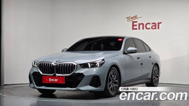 BMW 5 Series, 2024