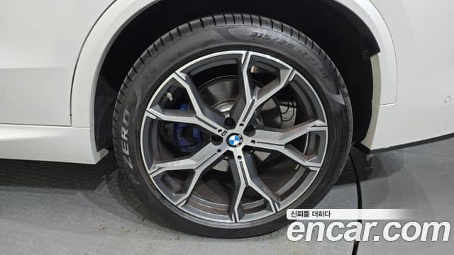 BMW X5, 2025