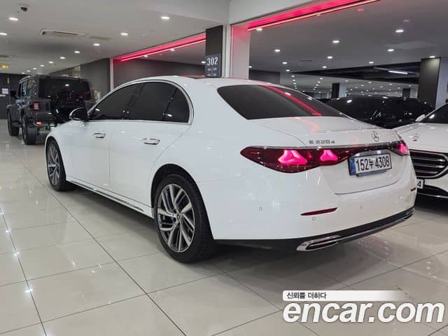 Mercedes-Benz E-Class, 2025